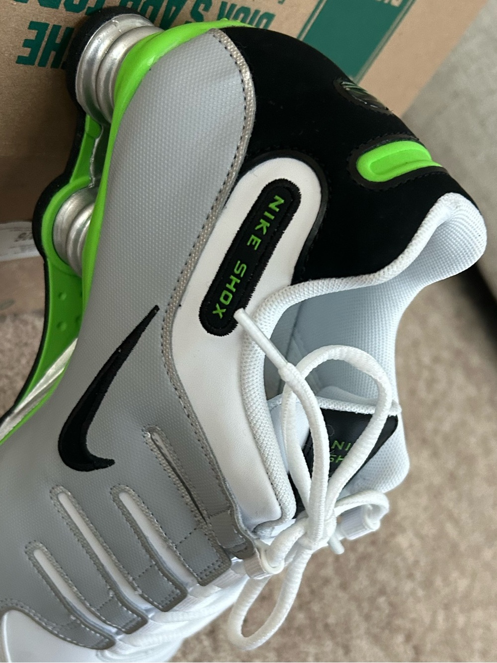 New Nike Shox NZ  size 11.5